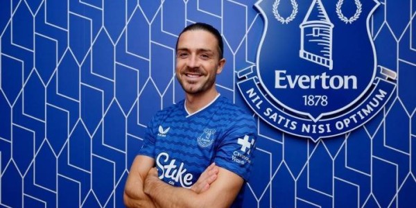 曼城四年前花1.18亿！29岁格拉利什租借至埃弗顿，身价剩2800万欧