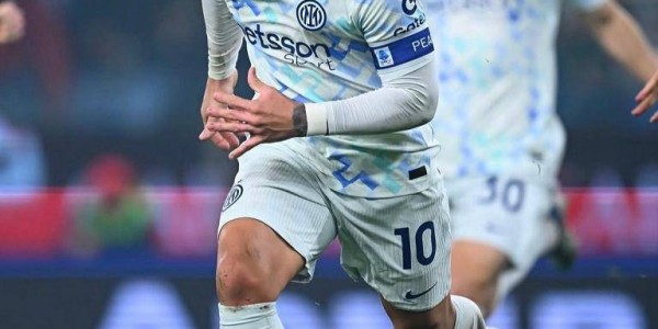 意甲一夜变天：国米灭苦主强势登顶，AC米兰失好局，卫冕冠军爆冷