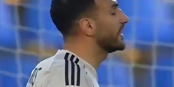 一场2-1！让穆帅有望争二：本菲卡追平葡体，下周欧冠决战皇马