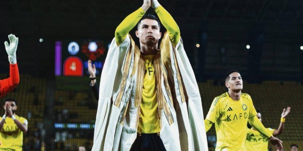 C罗夏窗加盟切尔西？转会专家罗马诺回应来了！