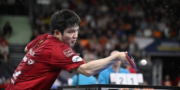 谁说他不行了？樊振东德甲再拿月最佳，对手评价太真实