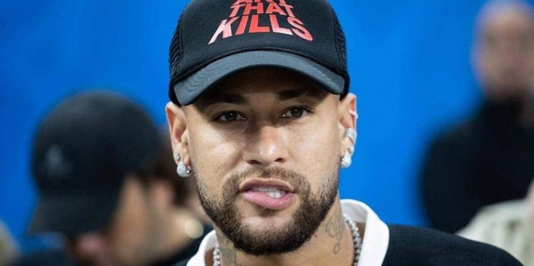 2.22亿天价转会背后：内马尔的辉煌与陨落轨迹