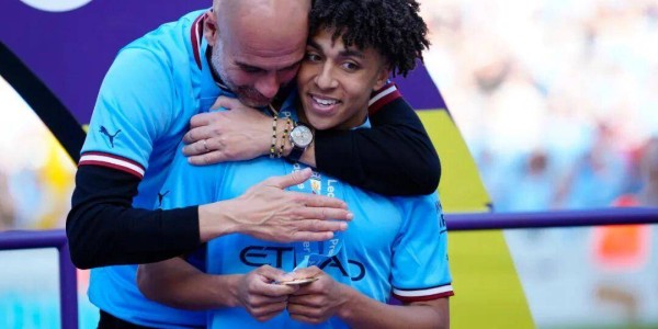 20岁天才惨遭弃用！7场仅踢35分钟，瓜帅新宠引爆曼城队内危机