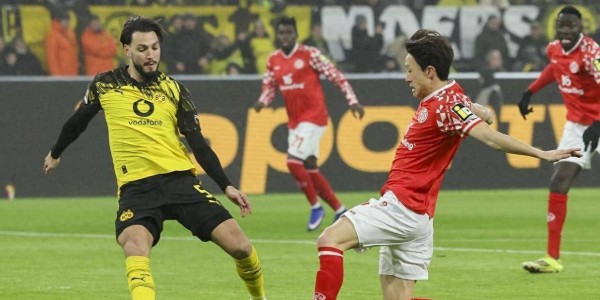 随着美因茨0-4，德甲争冠白热化：拜仁领先优势就剩3分了