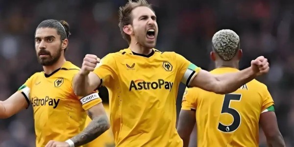 垫底狼队刀斩英超第3！埃梅里两度折戟同一死敌，维拉前四悬了？