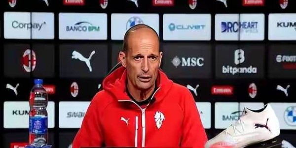 3000万锁定谢什科前队友？曼联捡漏德甲传中王，左路荒终要破局？