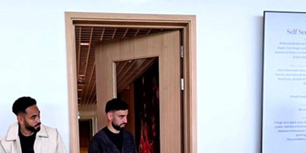 沙特1月欲再向曼联求购B费，给税后周薪70万！还想免费签马奎尔