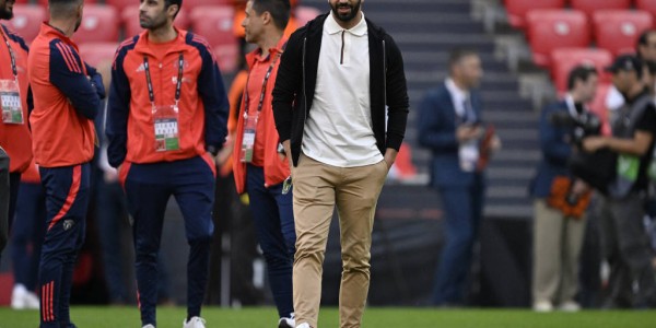 曼联主帅阿莫林帅位危机：下课倒计时？名宿卡拉格直言“圣诞前必定结束”