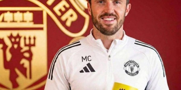 卡里克首获英超月度最佳，魔咒已提前发生！重用曼联一人可破咒