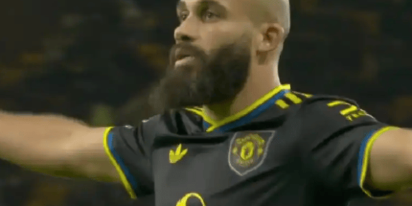 4-1横扫副班长！B费双响引爆全场，曼联杀回前六剑指争四