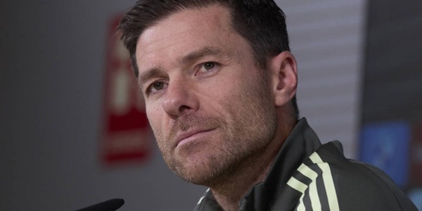 皇马力捧19岁天才！提前续约锁定未来之星，多特阿森纳遗憾错过