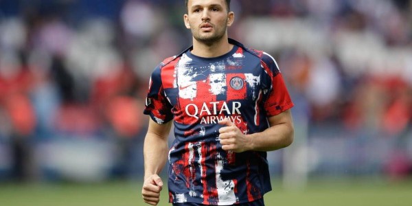 法甲身价跌幅榜：比雷斯-800万欧最多，巴黎6将-500万，背后的原因是什么？