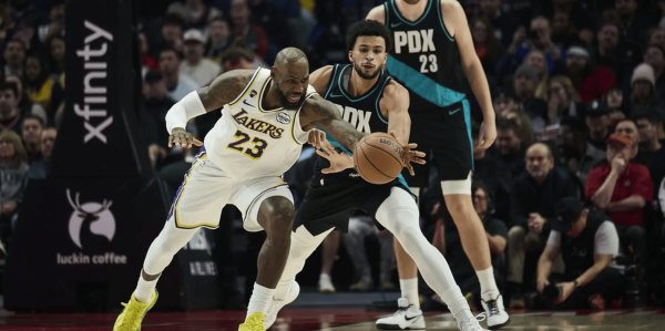 湖人惨败之夜迸出新亮点 “龙套男”21分衬出小杨凄凉