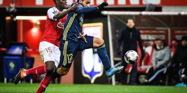 法甲中游卡位战收官夜，23:15 见证攻防博弈