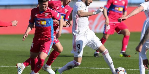 西甲保级生死斗：埃尔切主场靠稳守抢分，莱万特客场用什么破局？