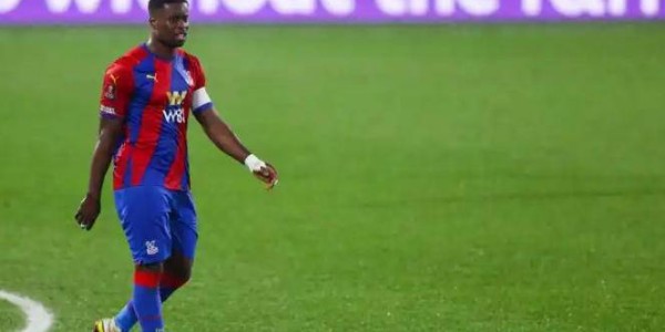 皇马成功签下25岁天才后卫，截胡拜仁和尤文，未来10年后防稳如泰山