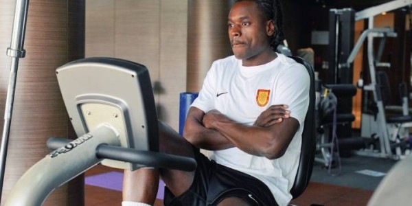 欧冠射手加盟！重庆官宣边路快马，欧冠时速断崖第一，身价200万